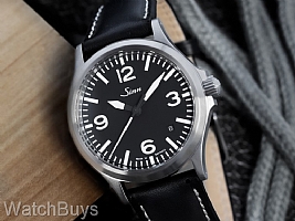 Show product details for Sinn 556 A on Leather Strap