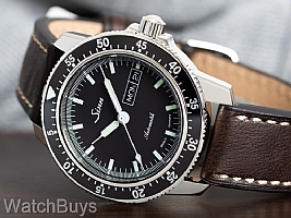 Show product details for Sinn 104 I St Sa on Strap